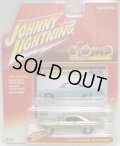 2016 JOHNNY LIGHTNING - CLASSIC GOLD COLLECTION 【1967 FORD FAIRLANE 500 XL】　CHAMPAGNE/RR