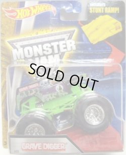 画像1: 2016 MONSTER JAM includes STUNT RAMP! 【GRAVE DIGGER】 BLACK (4 TIME CHAMPION TAMPO)