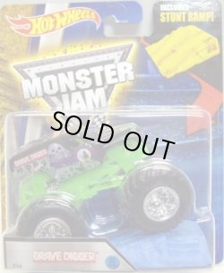 画像1: 2016 MONSTER JAM includes STUNT RAMP! 【GRAVE DIGGER】 BLACK (2016 NEW LOOK!)