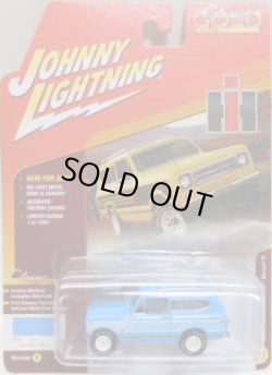 画像1: 2017 JOHNNY LIGHTNING - CLASSIC GOLD COLLECTION R1 【1979 INTERNATIONAL SCOUT II】 LT.BLUE/RR (1504個限定)