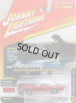 画像1: 2017 JOHNNY LIGHTNING - CLASSIC GOLD COLLECTION R1D 【1968 MERCURY COUGAR XR7-G】 RED-WHITE/RR (1256個限定)