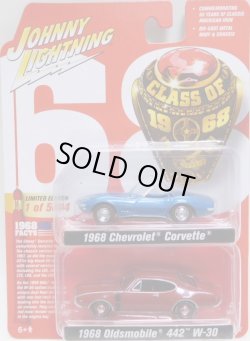 画像1: 2018 JOHNNY LIGHTNING - 2PACK 【"CLASS OF 1968" 1968 CHEVROLET CORVETTE/1968 OLDSMOBILE 442 W-30 】 BLUE/RED/RR(予約不可）