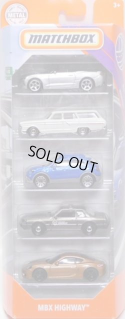 画像1: 2020 MATCHBOX 5PACK 【HIGHWAY】'16 Chevy Camaro Convertible/'64 Ford Fairlane Wagon/'16 Fiat 500X/'93 Ford Mustang LX SPP Highway Patrol/Porsche Cayman(予約不可）