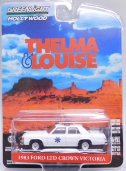 画像1: 2022 GREENLIGHT HOLLYWOOD "THELMA & LOUISE" 【1983 FORD LTD CROWN VICTORIA】WHITE
