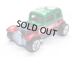 画像1: MAD WHEELS (マッドホイール） 【"HOLIDAY" '32 FORD VICKY (カスタム完成品）】SPEC.GREEN-RED/RR （送料サービス適用外） 