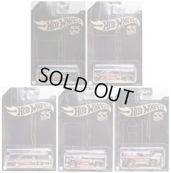 画像1: 2023 HW 55TH ANNIVERSARY BLACK AND YELLOW 【5種セット】'96 Nissan 180SX Type X/'92 BMW M3/'66 Chevy Nova/'15 Dodge Challenger SRT/Range Rover Classic(予約不可）