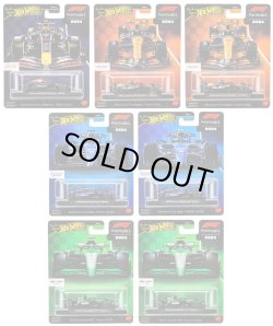 画像1: 【仮予約】PRE-ORDER - 2025 HW FORMULA 1 【"FORMULA 1" レース Gアソートメント(8個入り)】オラクル レッドブル・レーシング RB20 (#11)/マクラーレン フォーミュラ 1 チーム (#4),(#81)/ウィリアムズ レーシング - FW46 (#23),(#43)/キック ザウバー F1チーム (#77),(#24)(2025年10月中旬入荷予定）