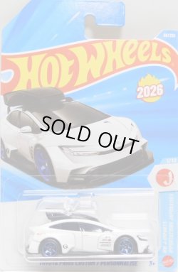 画像1: 【TOYOTA PRIUS CUSTOM (ルーフボックス有り)】WHITE (NEW CAST)
