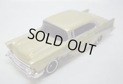 画像1: LOOSE - LARRY'S GARAGE 21CAR SET 【'57 CHEVY BEL AIR】　MET.GOLD/RR (CHASE)