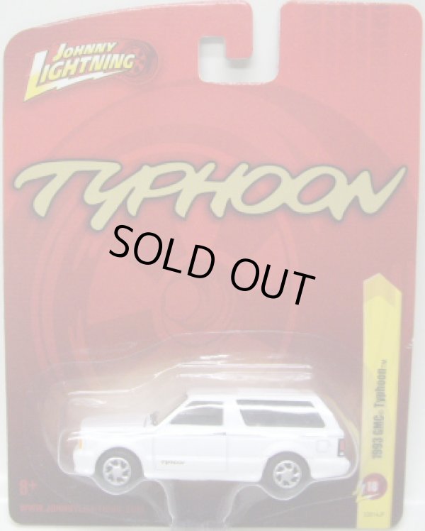 画像1: FOREVER 64 R18 【1993 GMC TYPHOON】 WHITE/RR