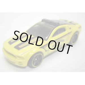 画像: 2012 WALMART EXCLUSIVE MYSTERY MODELS 【FORD MUSTANG GT CONCEPT】　YELLOW/PR5