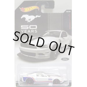 画像: 2014 WALMART EXCLUSIVE - MUSTANG 50 YEARS 【'13 FORD MUSTANG】 WHITE/O5