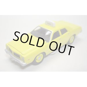 画像: JOHNNY LIGHTNING - SPECIAL EDITION "ERTL COLLECTIBLES" 【1977 DODGE MONACO TAXI CAB】 YELLOW/RR