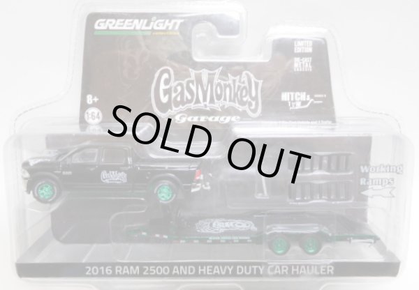 画像1: 2017 GREENLIGHT - HITCH & TOW S8 【2016 RAM 2500 AND HEAVY DUTY CAR HAULER】 BLACK/RR (GAS MONKEY GARAGE) (GREEN MACHINE)