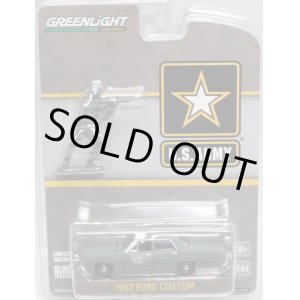 画像: 2017 GREENLIGHT HOBBY EXCLUSIVE 【"U.S.ARMY" 1967 FORD CUSTOM with SOLDIER FIGURE】 OLIVE/RR