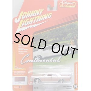 画像: 2017 JOHNNY LIGHTNING - CLASSIC GOLD COLLECTION R1C 【1961 LINCOLN CONTINENTAL】 LT.PINK/RR (1256個限定)