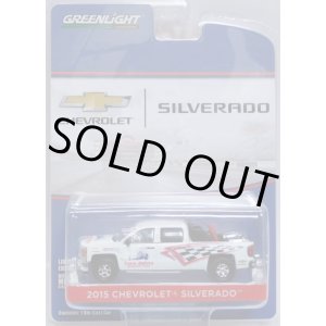 画像: 2017 GREENLIGHT HOBBY EXCLUSIVE 【"TRACK SAFETY" 2015 CHEVROLET SILVERADO】  WHITE/RR