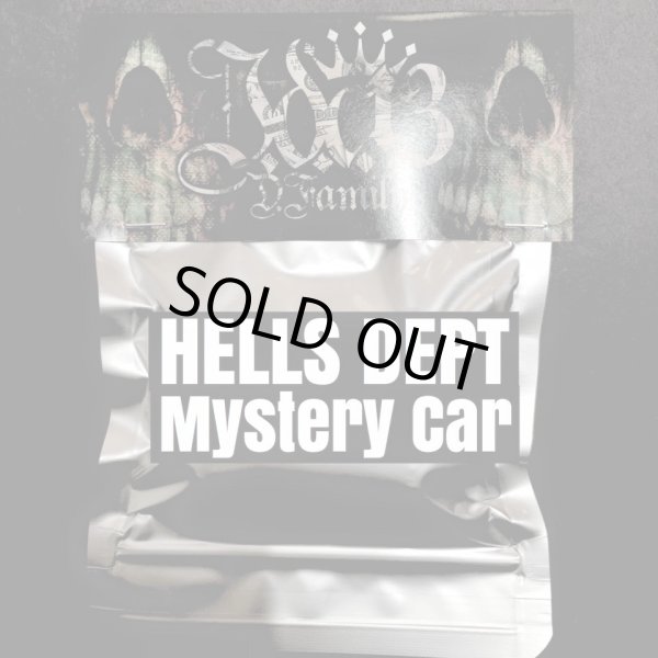 画像1: HELLS DEPT 2017 - BOO Pinstriping【"MYSTERY CAR" DISNEY カーズ LIGHTNING McQUEEN (完成品)】(限定11台）（送料サービス適用外）