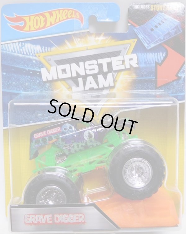 画像1: 2018 MONSTER JAM includes STUNT RAMP! 【GRAVE DIGGER】 BLACK