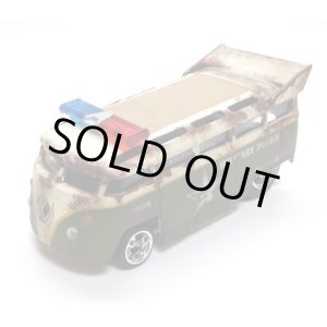 画像: ONE WORLD CUSTOM GARAGE 【VOLKSWAGEN T1 DRAG BUS (カスタム完成品）】 サビ-WHITE-OLIVE/RR （送料サービス適用外） 