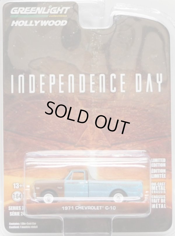 画像1: 2019 GREENLIGHT HOLLYWOOD SERIES 24 【1971 CHEVROLET C-10】 BROWN-LT.BLUE/RR (INDEPENDENCE DAY) 