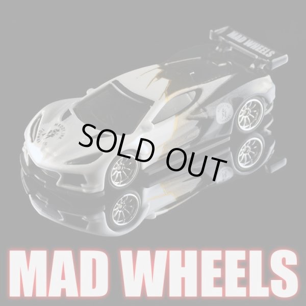 画像1: MAD WHEELS (マッドホイール） 【CORVETTE C8.R (カスタム完成品）】 WHITE-BLACK/RR （送料サービス適用外） 