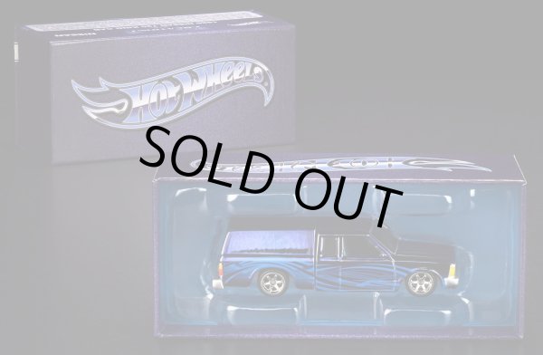 画像1: 2026 RLC EXCLUSIVE 【1986 NISSAN 720 KING CAB (可動式ベッド)】SPEC.STEEL BLUE/RR(予約不可）