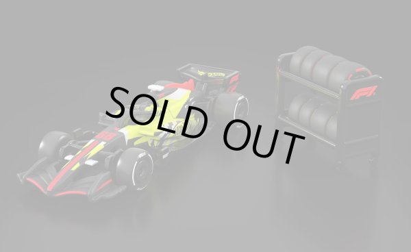 画像2: 2026 RLC EXCLUSIVE 【Hot Wheels FORMULA 1 2026 Concept Car(タイヤセット付属)】BLACK-YELLOW/RR
