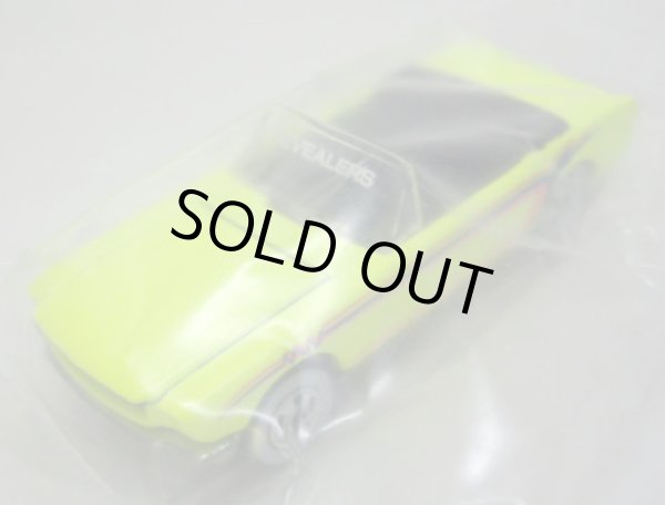 画像1: BAGGIE　【'65 MUSTANG CONVERTIBLE (REVEALERS 10-PACK ONLY)】　NEON YELLOW/WW