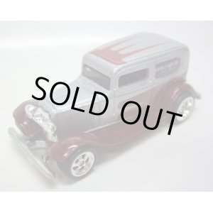 画像: LOOSE - LARRY'S GARAGE 21CAR SET 【'32 FORD SEDAN DELIVERY】　SILVER-RED/RR (CHASE)