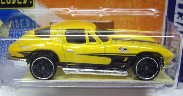 画像: LICENSE PLATE INCLUDED! 【'63 CORVETTE】　YELLOW/PR5 (WALMART EXCLUSIVE)