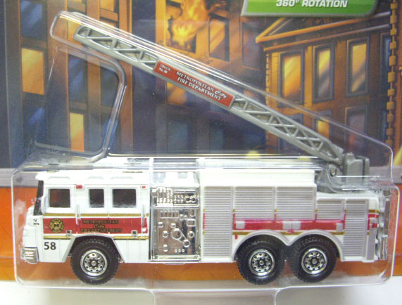 画像: REAL WORKING RIGS 【PIERCE QUANTUM AERIAL LADDER】 WHITE