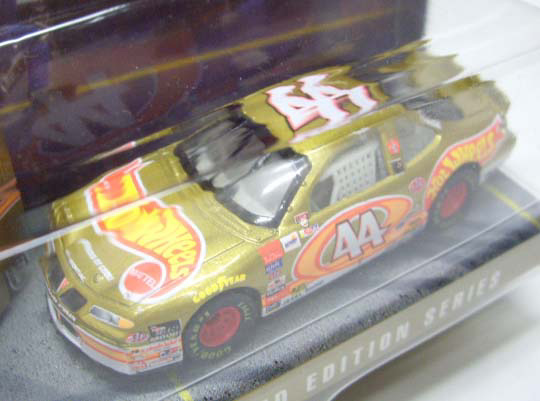 画像: 1998 HOT WHEELS PRO RACING PIT CREW 【TEAM HOT WHEELS KYLE PETTY/PONTIAC GRAND PRIX and TOOL BOX】　GOLD/RR (SPECIAL EDITION)