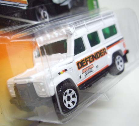 画像: 2011 【LAND ROVER DEFENDER 110】 WHITE