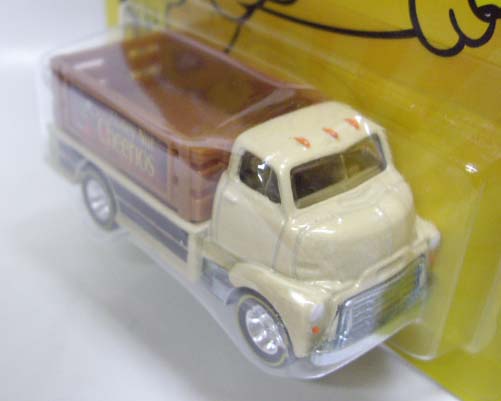 画像: 2011 NOSTALGIC BRANDS - GENERAL MILLS 【'51 GMC C.O.E.】　BEIGE/RR (HONEY NUT CHEERIOS)