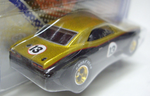 画像: 2011 VINTAGE RACING 【SMOKEY YUNICK'S '67 CAMARO】 GOLD-BLACK/RR
