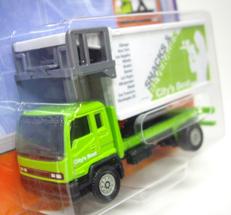 画像: 2011 REAL WORKING RIGS 【GMC T8500 AIRPORT TRUCK】 LT.GREEN-WHITE