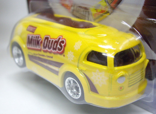 画像: 2011 NOSTALGIC BRANDS - HERSHEY'S 【HAULIN' GAS】　YELLOW/RR (MILK DUDS)