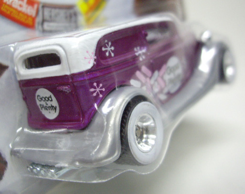 画像: 2011 NOSTALGIC BRANDS - HERSHEY'S 【'34 FORD SEDAN DELIVERY】　PURPLE-WHITE/RR (GOOD&PLENTY)