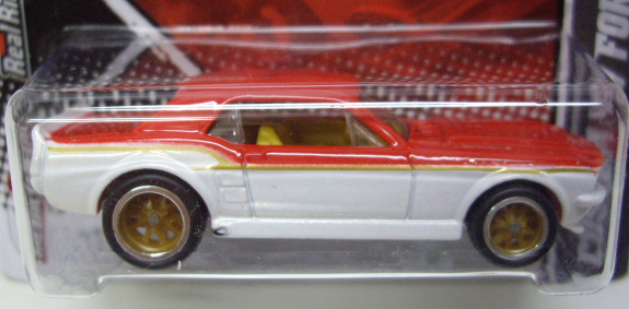 画像: 2011 GARAGE 【CUSTOM '67 FORD MUSTANG COUPE】　WHITE-RED/RR (NEW CAST)