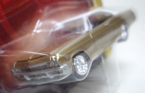 画像: FOREVER 64 R19 【1965 CHEVY IMPALA SS】 GOLD (CLASSIC GOLD COLLECTION)