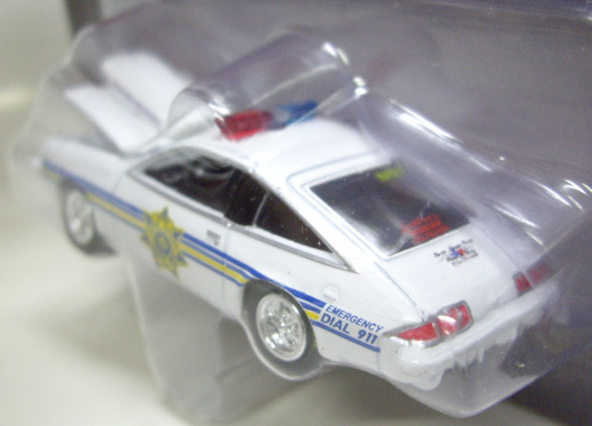 画像: JOHNNY LIGHTNING 2.0  R11 【"SGT.LARY PORTER" 1980 CHEVY MONZA】 WHITE/RR