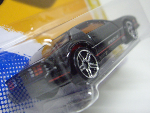 画像: 【1985 CHEVROLET CAMARO IROC-Z】　BLACK/PR5