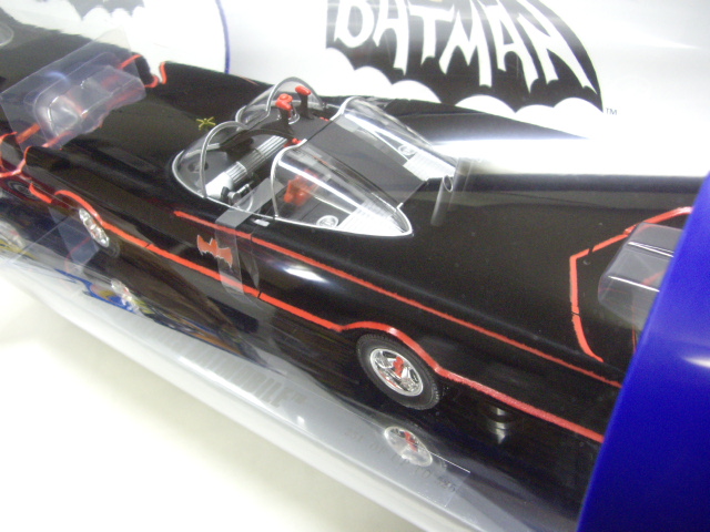 画像: 2007 SAN DIEGO COMIC-CON EXCLUSIVE 【1:18 SCALE 1966 TV BATMOBILE】  VELVET BLACK (限定525台）