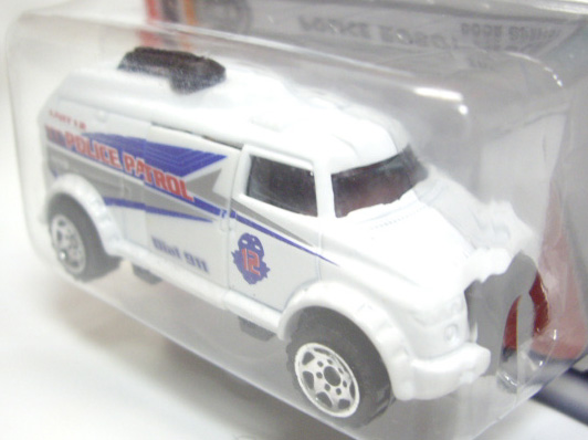 画像: 2001 【POLICE ROBOT TRUCK】 WHITE