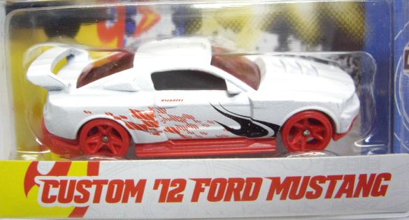 画像: TEAM HOT WHEELS 【CUSTOM '12 FORD MUSTANG】　WHITE/RED HSW