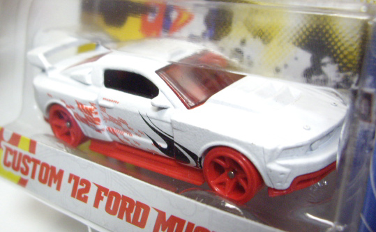 画像: TEAM HOT WHEELS 【CUSTOM '12 FORD MUSTANG】　WHITE/RED HSW