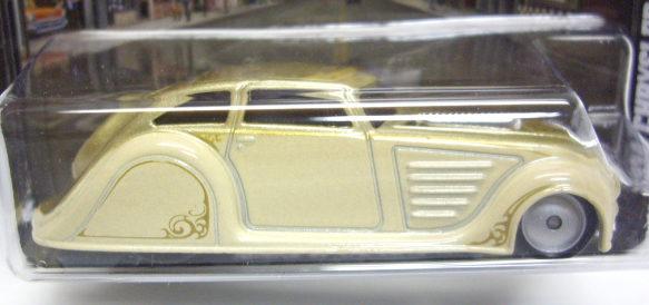 画像: 2012 HW BOULEVARD 【1934 CHRYSLER AIRFLOW】　BEIGE-CHAMPAGNE/RR (NEW CAST)