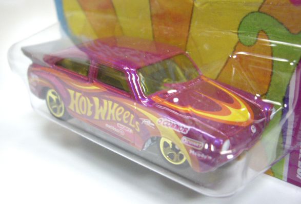 画像: 2012 WALMART EXCLUSIVE "CARS OF THE DECADES" 【'65 VW FASTBACK】 MAGENTA/5SP