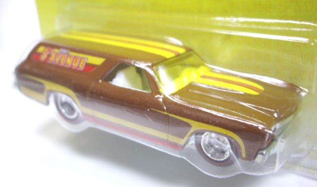 画像: 2012 NOSTALGIC BRANDS - HERSHEY'S 2 【'70 CHEVELLE DELIVERY】　CHOCOLATE/RR 